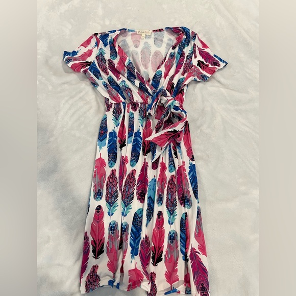 Glamorous Feather Adorned Off-the-Shoulder Party Dress Peach